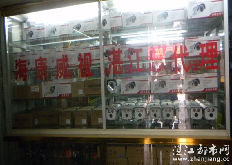 电子商务,不仅是一门学问,更是一种实践。那么,电子商务究竟是学些什么的?毕业之后又能做哪些工作呢?